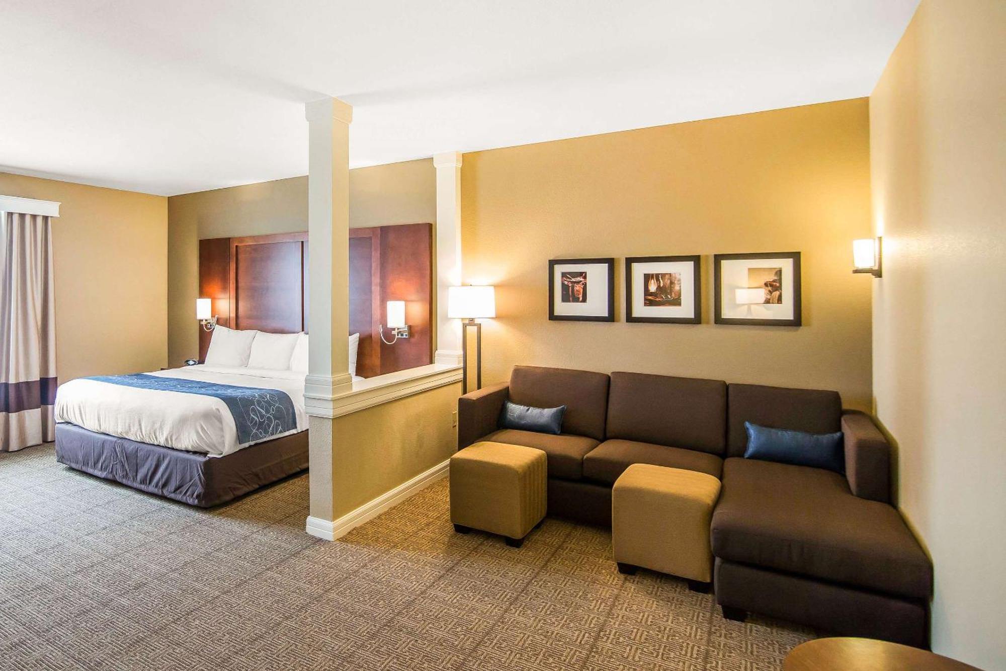 Comfort Suites - Dodge City Zewnętrze zdjęcie