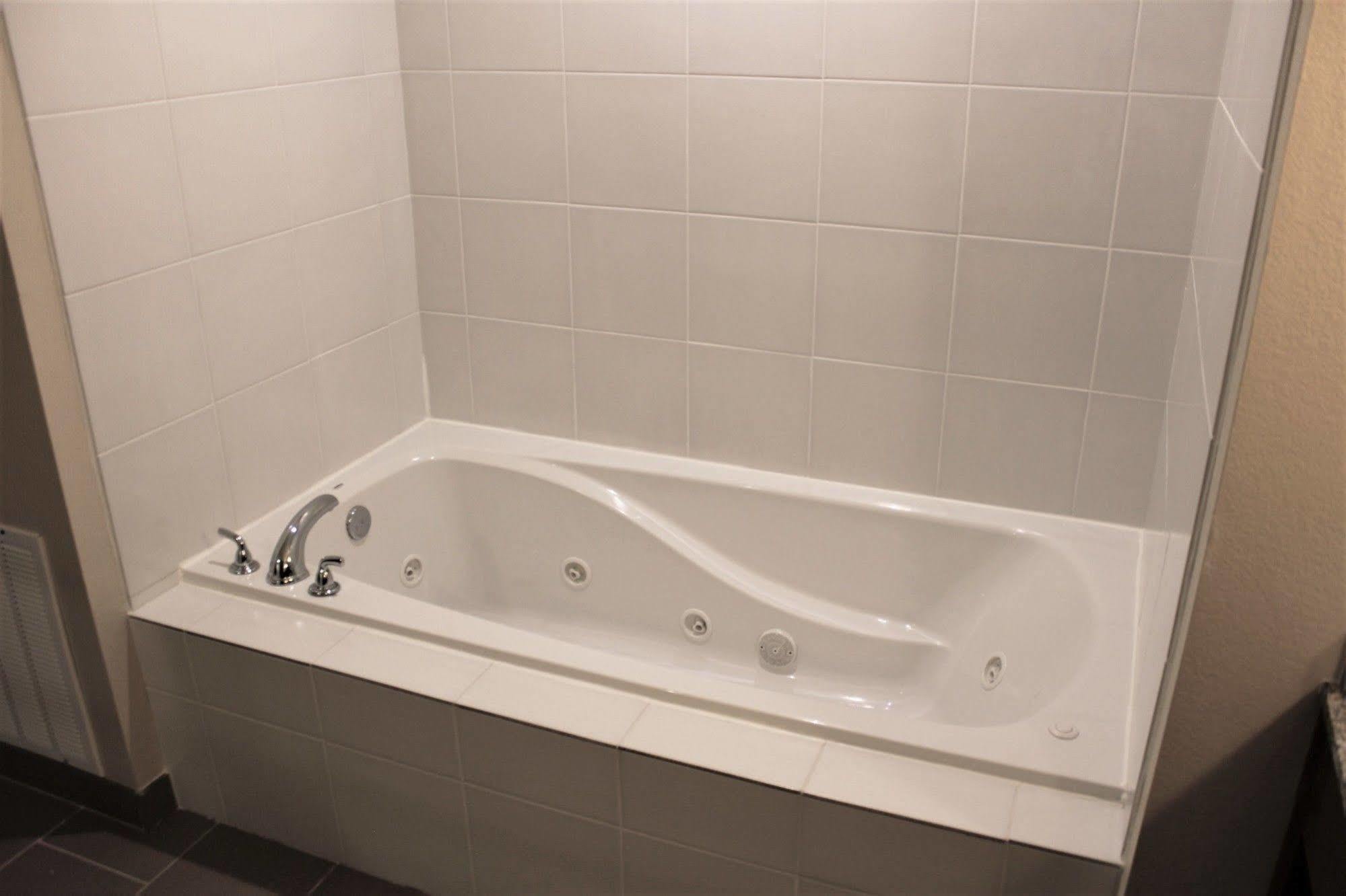 Comfort Suites - Dodge City Zewnętrze zdjęcie